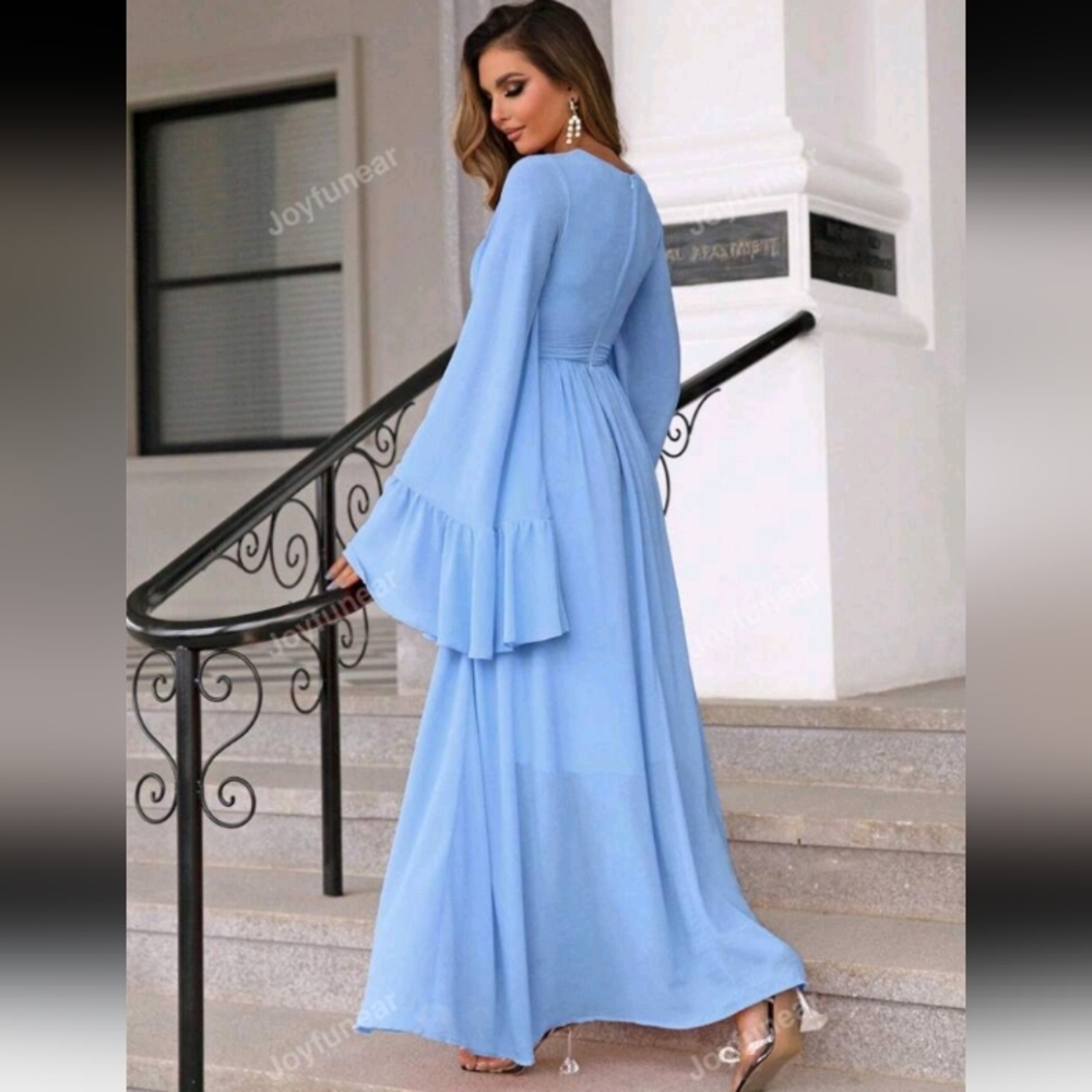 Women's High Slit Bell Sleeve Dress - Picture 2 of 4